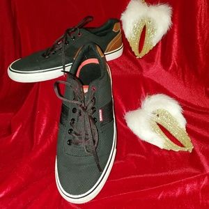 ❤ Levi's Sneakers ❤